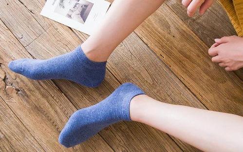 穿上這些糖果色襪子,給雙腳一絲日系靈光